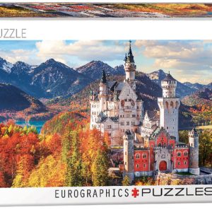 Neuschwanstein Castle in autumn